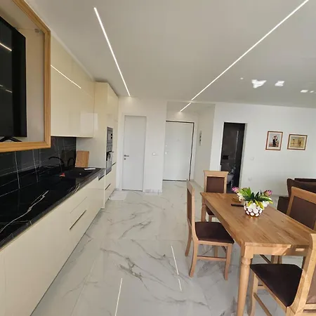 شقة Bistrica Sea View *