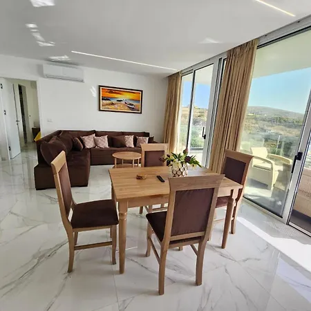 شقة Bistrica Sea View *