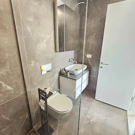 Bistrica Sea View شقة