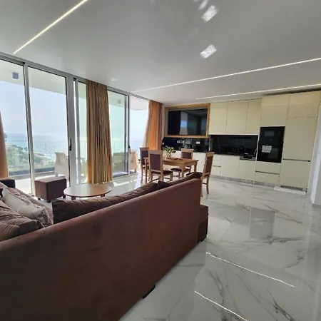 Bistrica Sea View شقة ساراندا